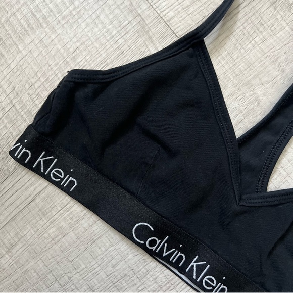 CALVIN KLEIN Naturals Modern Seamless Triangle Bralette Size Medium - Picture 5 of 9
